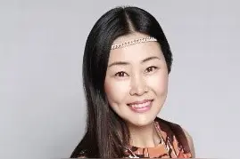 惊艳！她白手起家组建公司，入选福布斯中国女性科技榜，如今家族财富近70亿！图片