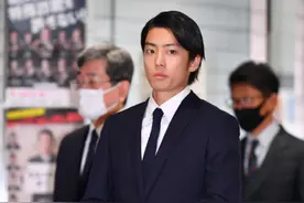 日本爆红鲜肉黑历史被扒光！渣男家暴、虐猫、出轨还逼堕胎？图片