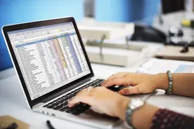 表格斜线怎么弄？如何在斜线两边加字？图片