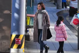 韩国是否真的满街都是美女，来看看这组首尔街头的照片图片