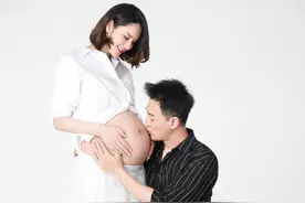 恭喜！40岁林峯晒照宣布当爸，与老婆扮孙悟空猪八戒迎接小生命图片