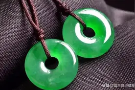 翡翠实战行家整理出的最全的翡翠挂绳搭配攻略图片