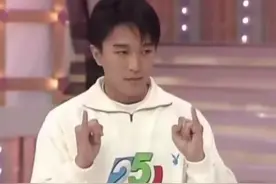 周星驰功夫有多强？从小练咏春 一拳可击穿木板 尾指更能戳碎煲锅图片