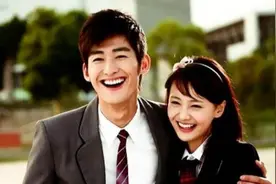 《一起又看流星雨》：突然觉得，慕容云海是不是早就不爱楚雨荨了图片