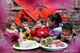俗语说“打春要起床，别在炕上藏”，啥意思？农村老农民来分析图片