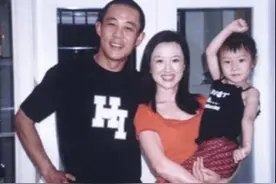 42岁潘雨辰被侯勇抛弃，独自拍戏抚养女儿，如今怎么样了？图片