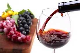 为什么有的葡萄酒是“干”的？图片