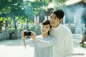 我和前夫离婚后，婆婆因想孙子而病倒，我每星期带孩子去看望她图片