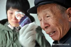 肿瘤科医生的笔记：某些癌症患者甘心当医生的摇钱树图片