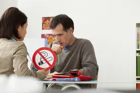 慢阻肺经过一次加重住院后，半数以上，将活不过5年，是真的吗？图片