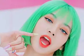 让全网尖叫的LISA绿色Bob头，究竟有什么魅力？图片