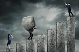 90后已被房贷、养孩子的压力压得喘不过气来，父母的病情又加重了图片