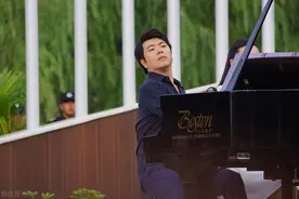 所谓的天才，只不过是百炼成钢图片