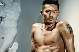 林丹和33位肌肉男同台竞技，荷尔蒙炸裂！网友：中国肌肉正在崛起图片