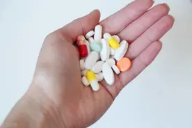 降脂新药依折麦布，疗效明确不伤肝，他汀好搭档，6类人特别适用图片