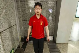36岁前世界冠军再次出狱！退役后，依靠乞讨和盗窃维生图片