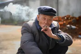 农村俗语“男怕耳扇风，女怕鼻露空”，为啥呢？老话在理吗？图片