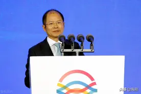 华为紧急辟谣：否认轮值董事长徐直军离职！有人想动华为根基图片