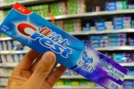 国产牙膏品牌榜终于问鼎，击败两大“藏华”外资，夺回几十亿市场图片