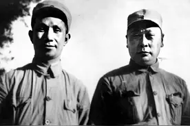 司机遵从粟裕指示，将陈老总绑在吉普车里，陈老总无奈选择了接受图片