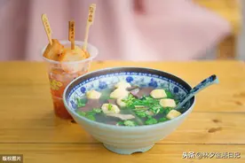鸭血粉丝汤图片