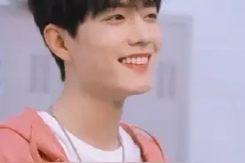肖战父母：如果你真的做不下去，你就回来吧。演艺圈还是不太稳定图片
