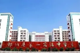 河南又一衡水式超级中学作息时间曝光，你的孩子拿什么跟他们竞争图片