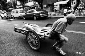 不要以为四川只有李伯清会假打，在泸州这种东西叫扯把子图片