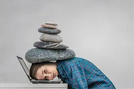 换个姿势就能迅速减压图片