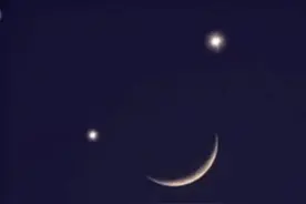 快，赶紧看天！双星伴月来了！太神奇图片