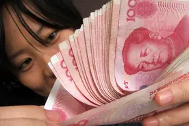孩子的手指长度和母亲的收入有关联，收入高手指可能更短图片