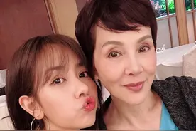 恭喜！前邵氏知名女星林秀君升级做外婆，女儿丁巧唯10分钟顺产图片