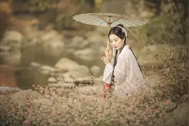 故事：他夜做噩梦，梦见被巨蟒追赶，隔天桃花运找上门图片