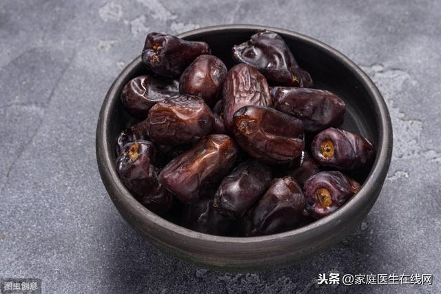 男人25岁后，肾脏变差怎么办？多吃4种黑色食物，把肾气补回来