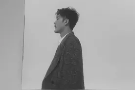 林雨申终于翻红？新剧搭档赵露思互撩苏炸，光头强造型都真香了图片