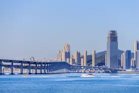 大连市最好的三所高中，成绩显而易见，高考金榜题名折桂冠图片