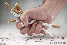 痛风患者，为什么要戒烟？看完明白了图片