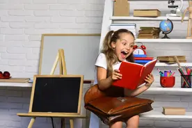 使用RANDBETWEEN函数制作一个加减法算数表，提高学生的数学能力图片