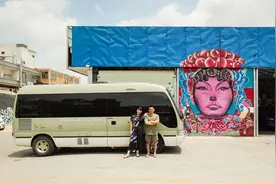 互联网大厂情侣辞职，爆改12㎡房车：不买房也可以很快乐图片