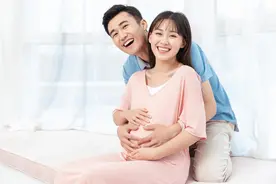 怀孕早中晚，孕妈各需补充哪些营养？产科专家帮你列出了一份清单图片