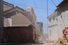 农村违建房屋罚款后就合法？这三类人既要罚款，房屋也要被拆除图片