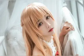 性感美女cos刀剑神域亚丝娜福利写真图片，网友表示爱了爱了！图片