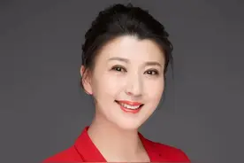 13岁入行，20岁当后妈，29岁爆红，6次春晚，45岁二胎，她很幸福图片