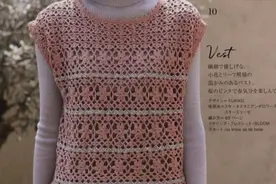 「钩编图解」三款有着叶子花边的短袖衫，图案组合的好看图片