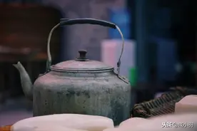 远嫁47年的姑婆，突然寄一箱猕猴桃：人到晚年，故乡是心底之殇图片