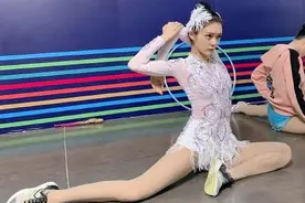 傅菁吴宣仪艺术体操组图，网友：美哭了图片