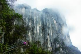 北纬30度总是与神秘有关，这处峡谷裂缝长达百公里，究竟有多神奇图片