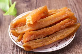 自制红薯干，为啥一晒就发黑？教你正确做法，香甜软糯，鲜艳透亮图片