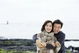 人过五十，为什么女人提离婚，往往不会真离，男人却恰好相反？图片