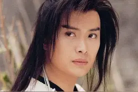 黄海冰：被誉为“古装王子”，曾3次拒绝琼瑶，如今怎么样了？图片